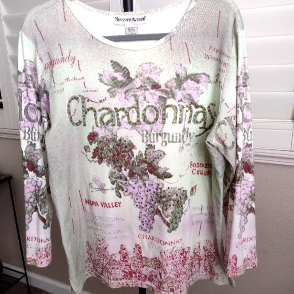 EUC WOMENS LONG SLEEVE TOP